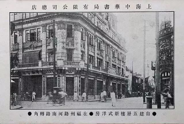 为什么书店越来越像会所、咖啡厅？