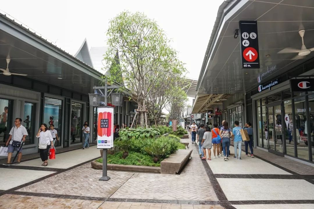 泰国买兰蔻口红,兰蔻200口红全球购