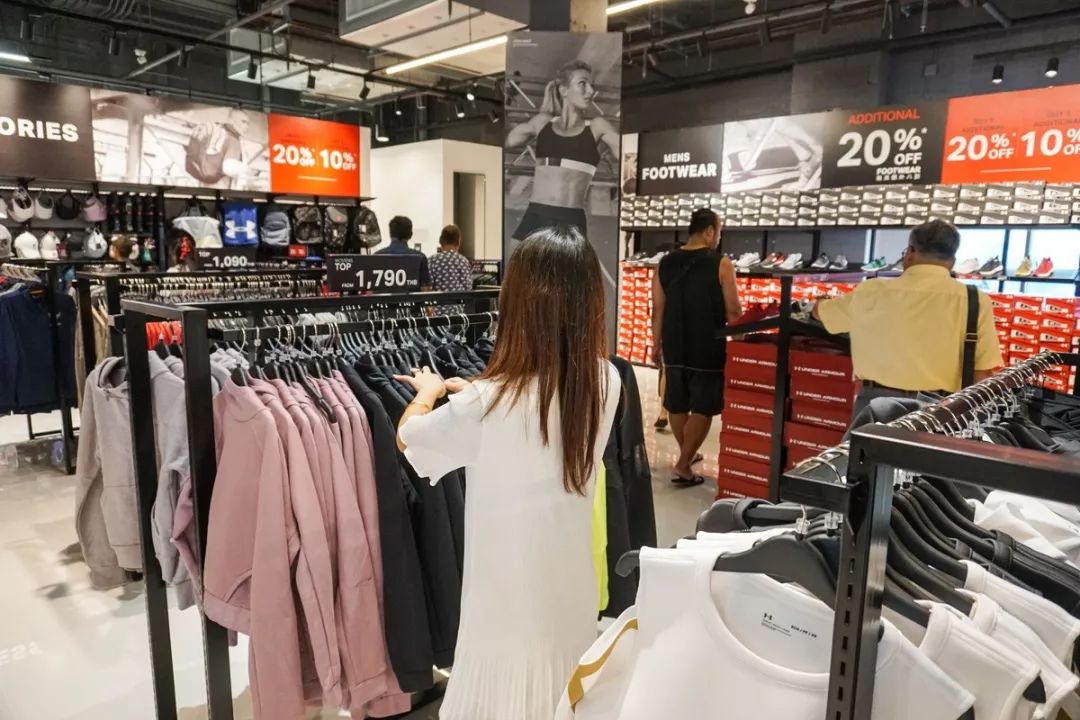 泰国买兰蔻口红,兰蔻200口红全球购