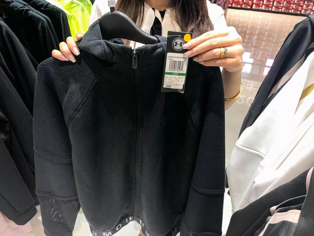 泰国买兰蔻口红,兰蔻200口红全球购