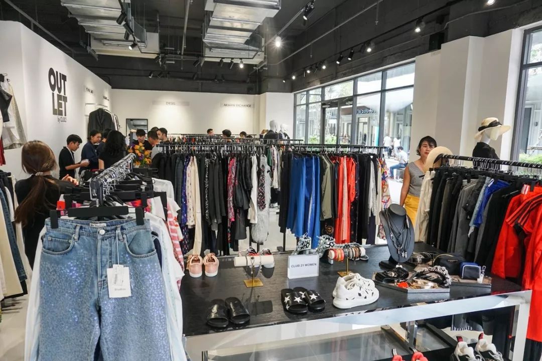 泰国买兰蔻口红,兰蔻200口红全球购