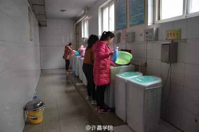 高校宿舍楼一个多少钱,河南各大学宿舍住宿条件怎么样