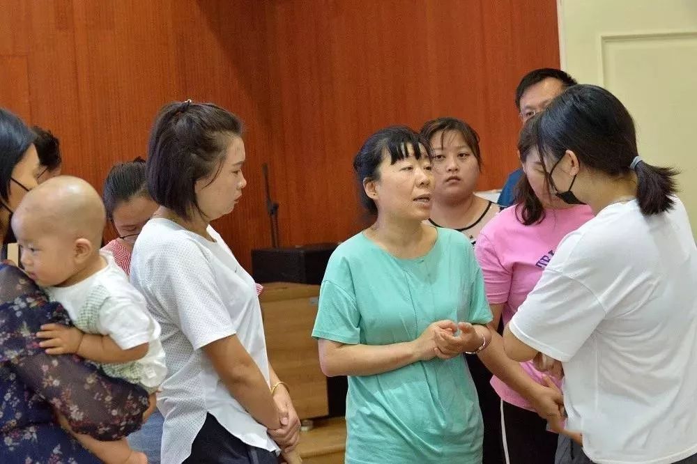 首届朗格罕天使之家医患交流会议程回顾:多领域专家全面解答罕见病LCH