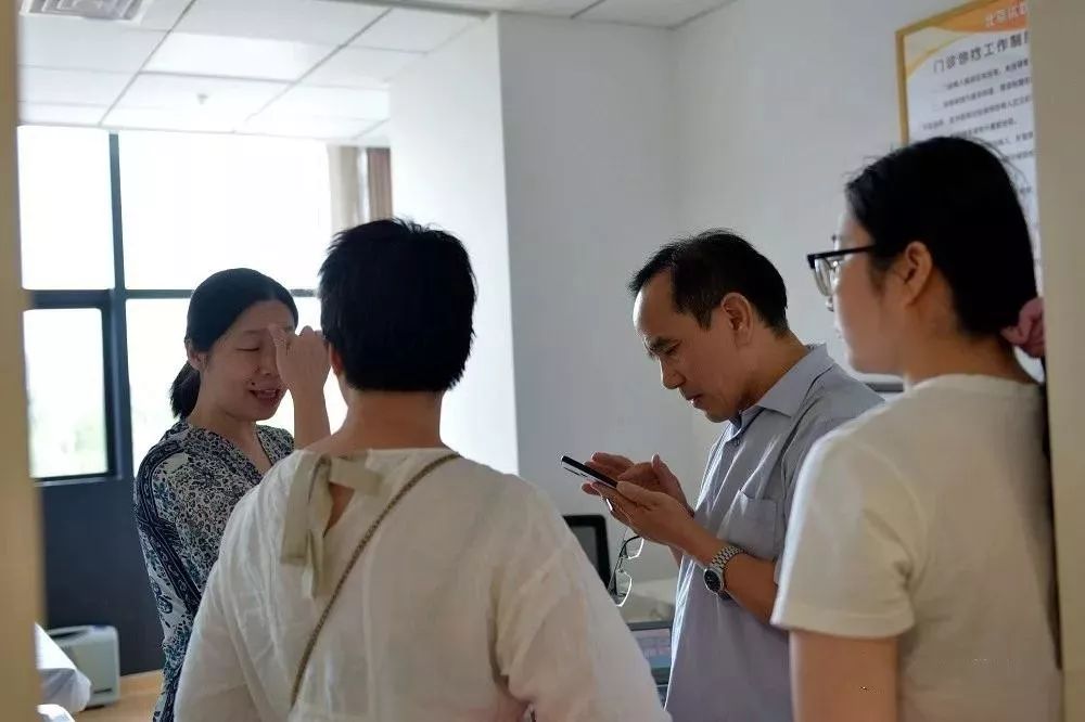 首届朗格罕天使之家医患交流会议程回顾:多领域专家全面解答罕见病LCH