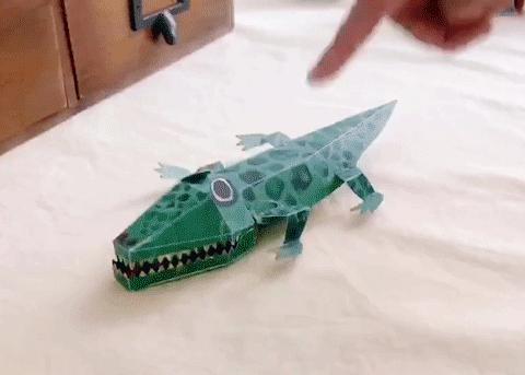 日本又出“变态”级玩具:一张纸,孩子能玩儿一整天!丨明日团