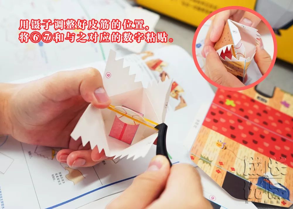 日本又出“变态”级玩具:一张纸,孩子能玩儿一整天!丨明日团