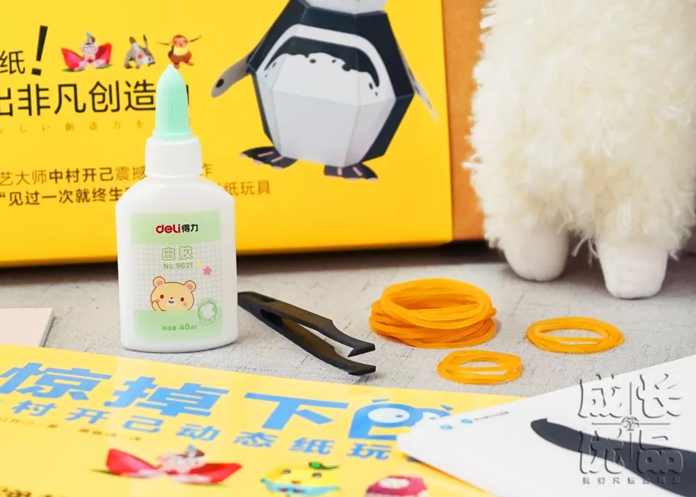 日本又出“变态”级玩具:一张纸,孩子能玩儿一整天!丨明日团