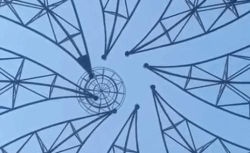 耗资11亿、重达1280吨、40米高空上的“莲花”建筑开花了！网友：扑面而来的中国风