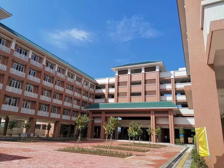 增城校区环境,增城优美干净环境