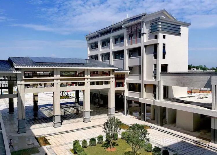 增城校区环境,增城优美干净环境