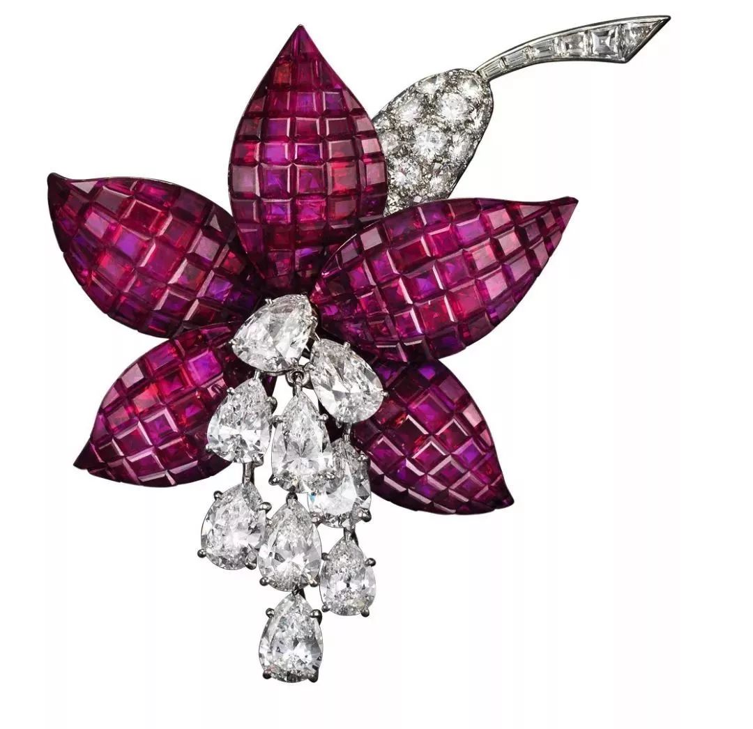 永不过时的刚玉，让你被贵族气质攻陷「江南收藏•珠宝世界」