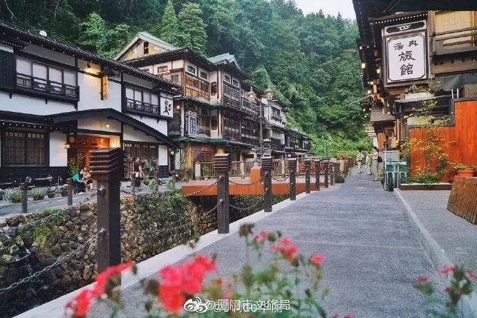 国庆假期首日火车票开抢,国庆火车票抢票攻略图