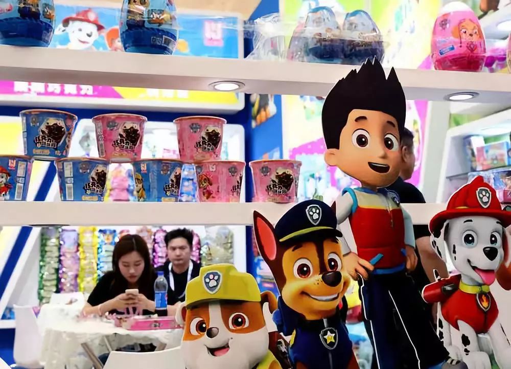 家长买零食需要注意的添加剂,家长请注意这些儿童食品谨慎购买