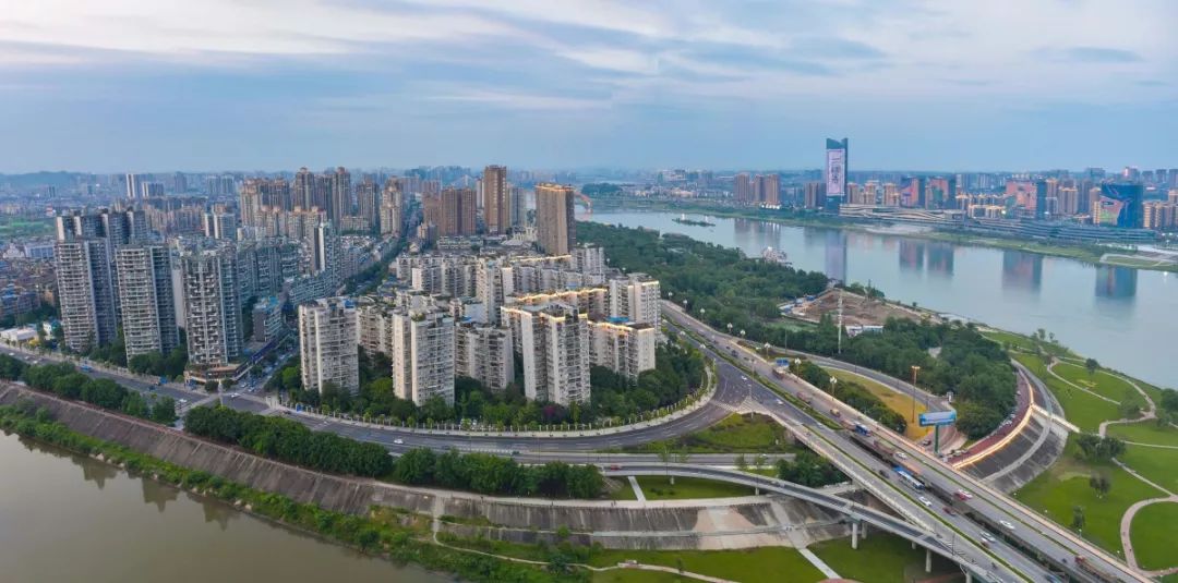 南充加快建成省域经济副中心,南充成渝第二城全省经济副中心