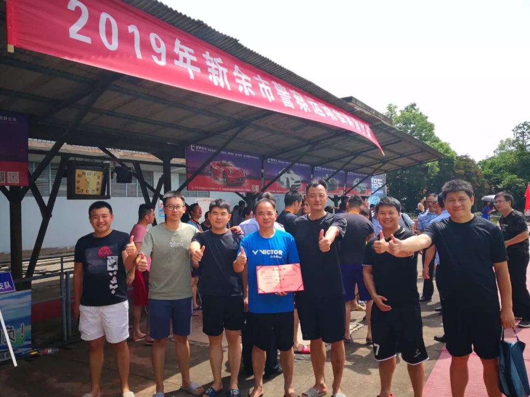 连续13年无偿献血1万毫升,多年无偿献血他点亮生命之光