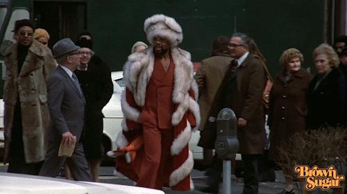 小研究是什么,现在大牌的羽绒服为什么都很薄