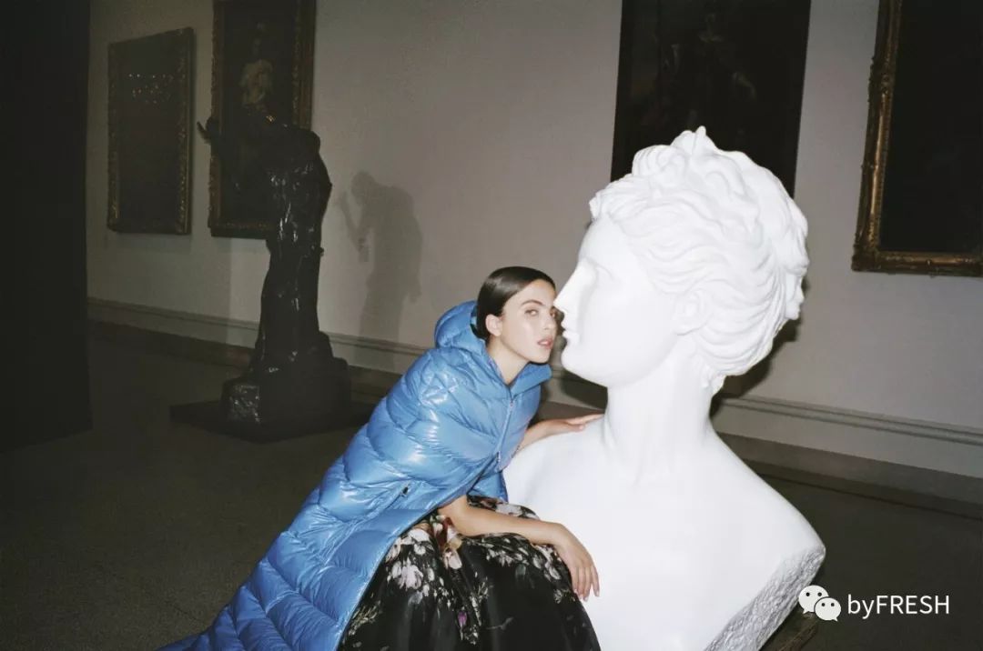 小研究是什么,现在大牌的羽绒服为什么都很薄