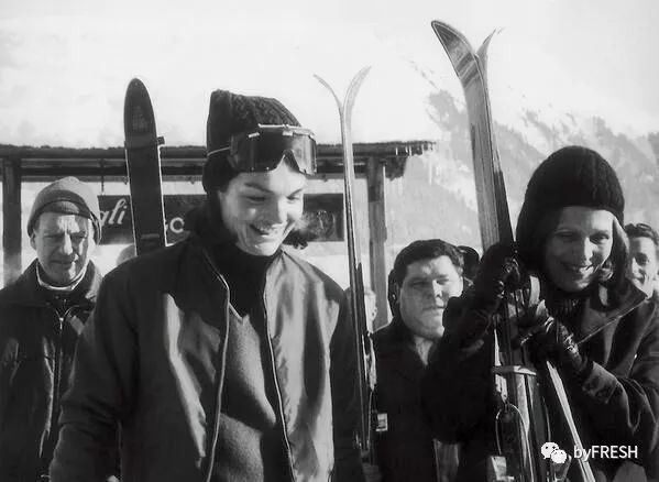 小研究是什么,现在大牌的羽绒服为什么都很薄