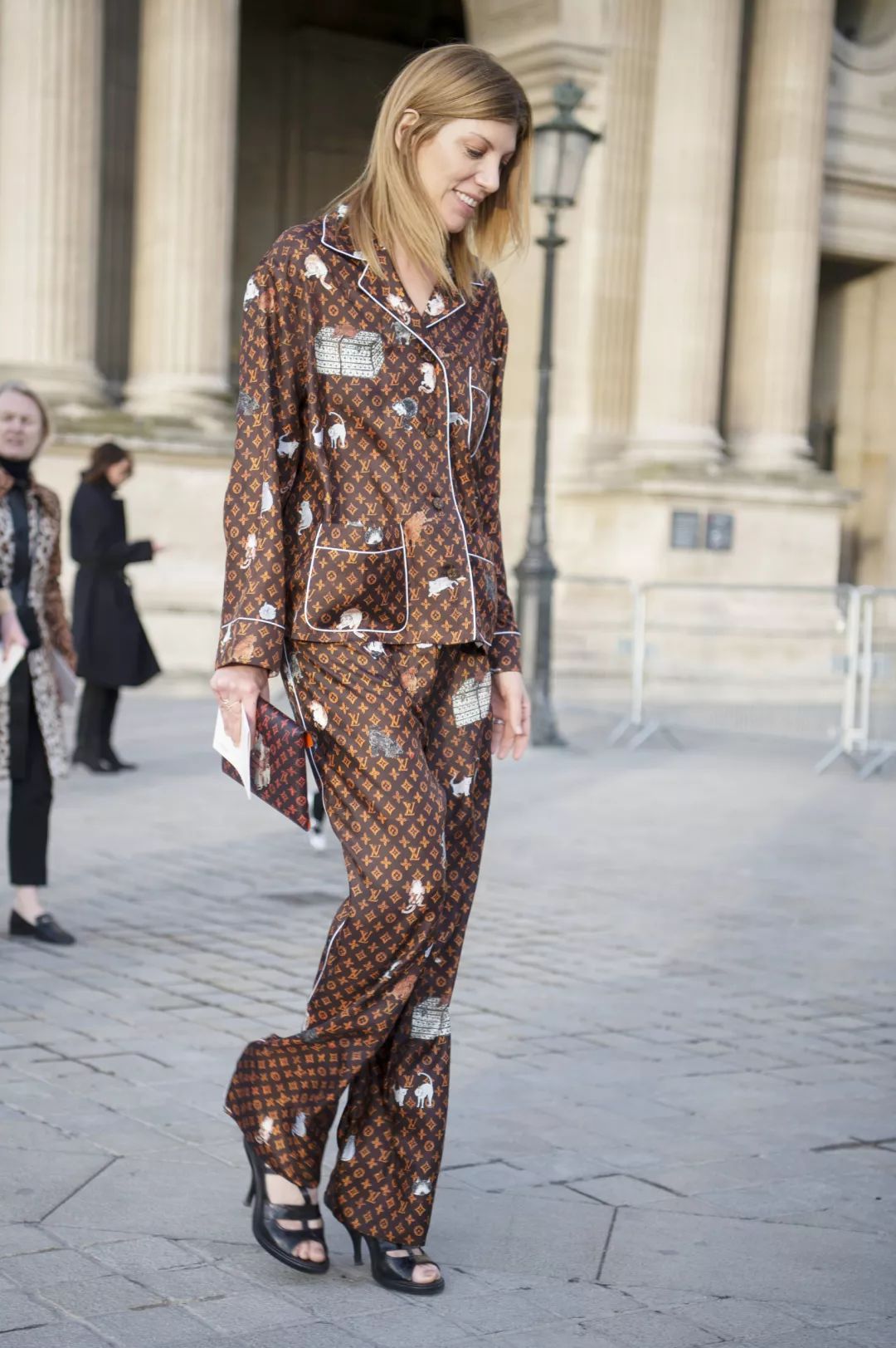 出门都不用换的睡衣夏季,出门不用换衣服一件睡衣就够了