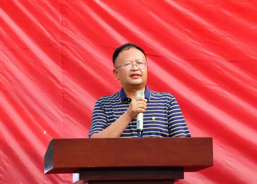 凯里实验高中杨春平校长,凯里实验高级中学校长是谁