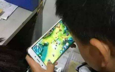 教师没收学生东西是违法嘛,教师没收学生手机违法吗