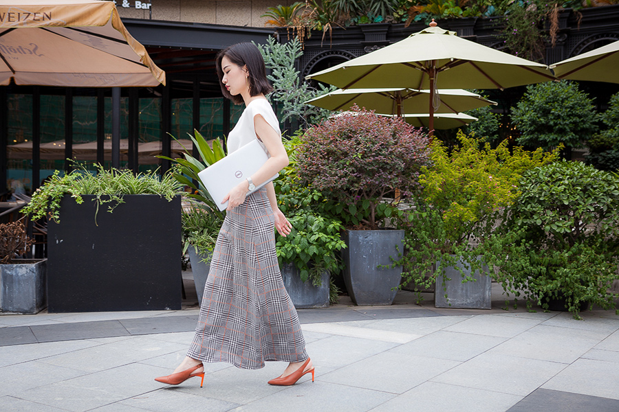 戴尔灵越14plus超能轻薄本怎么样,轻薄本戴尔灵越14