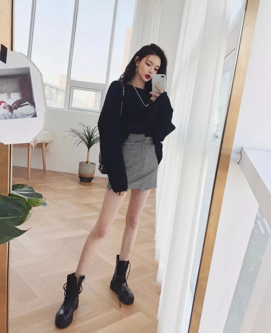 秋冬季马丁靴怎么穿显瘦,秋冬最火的马丁靴百搭时髦帅炸了