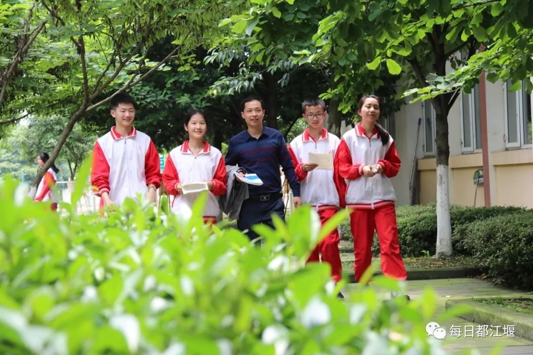 成都市骨干教师公示名单都江堰,2019成都市市级优秀教师