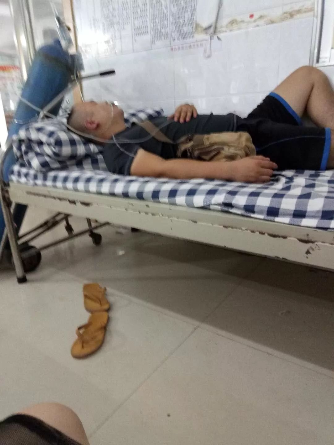 警惕！博白一男子被红火蚁咬了一口，全身浮肿险休克