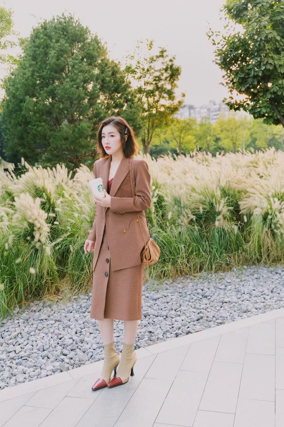 秋季灵感碰瓷-今年没有一件这样的「南瓜色」单品,都不算秋天