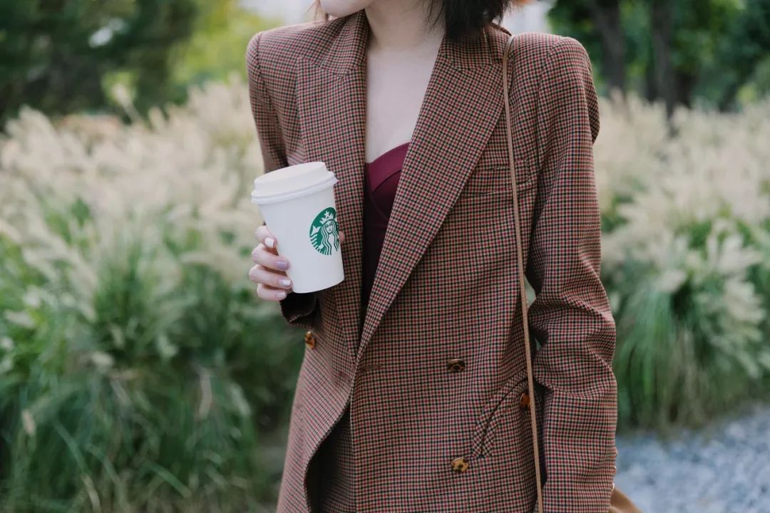 秋季灵感碰瓷-今年没有一件这样的「南瓜色」单品,都不算秋天