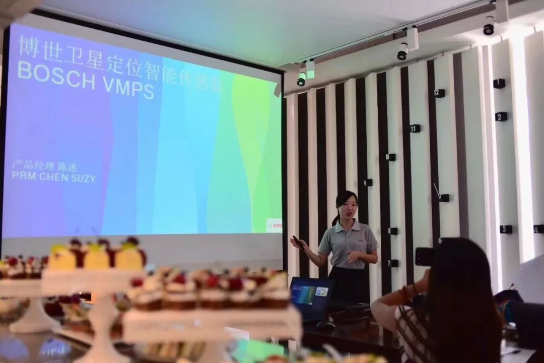 高精地图智能驾驶,高精地图自动驾驶方案