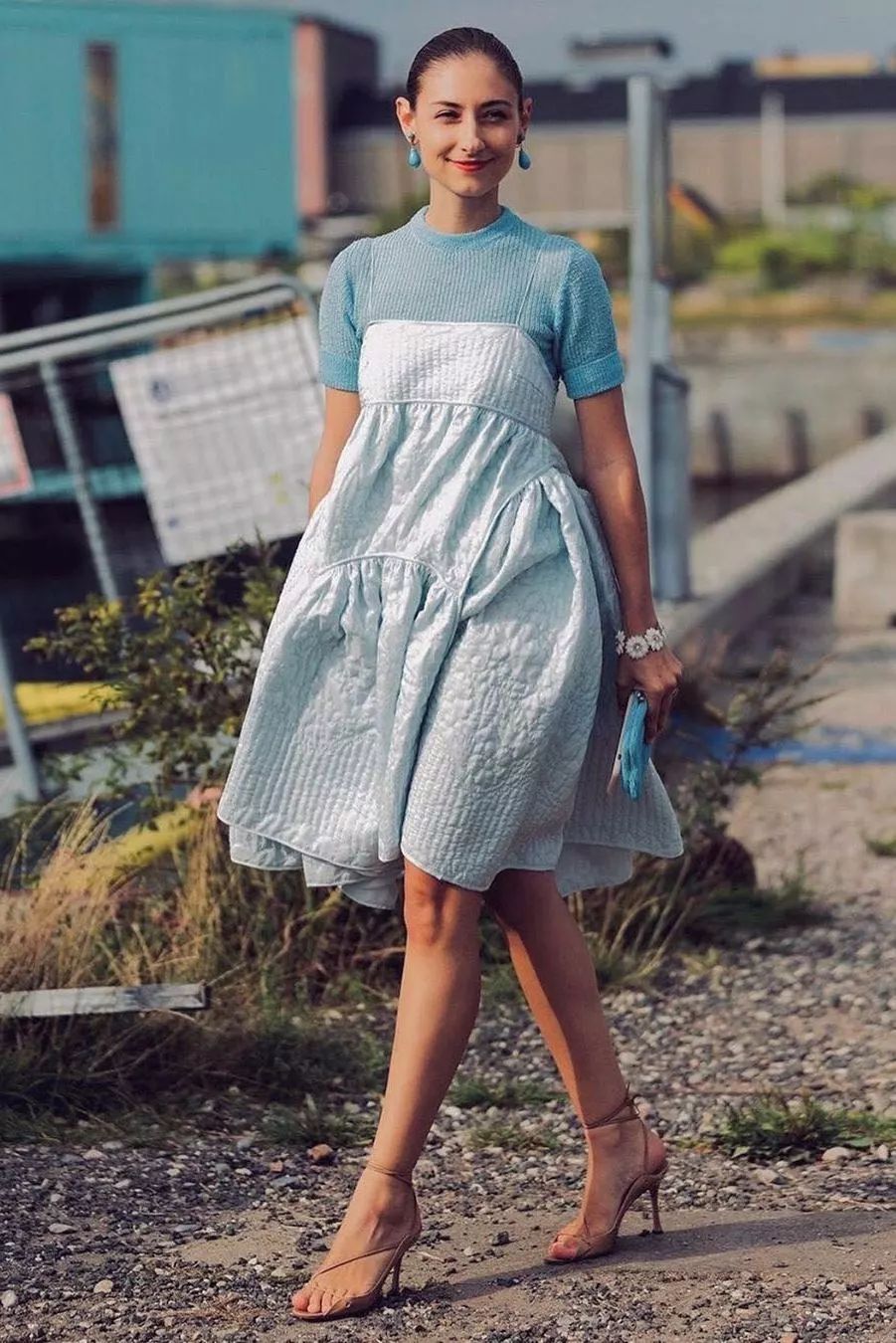 秋款裙子减龄显瘦洋气上档次,秋冬黑红裙子大码胖mm显瘦遮肉