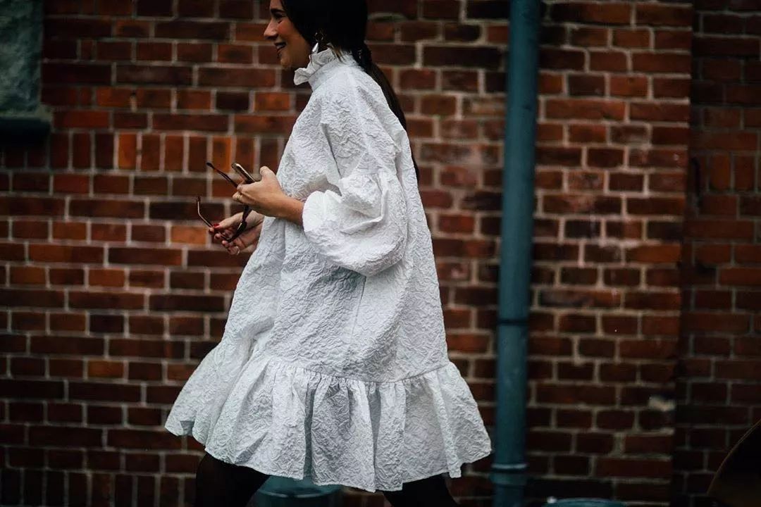 秋款裙子减龄显瘦洋气上档次,秋冬黑红裙子大码胖mm显瘦遮肉