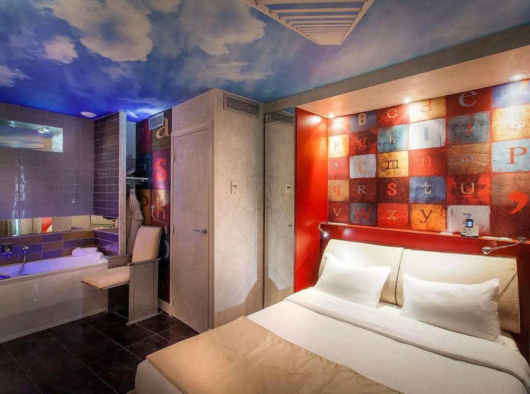 黑胶、吉他、音响齐入梦！在这些酒店与音乐*眠同**