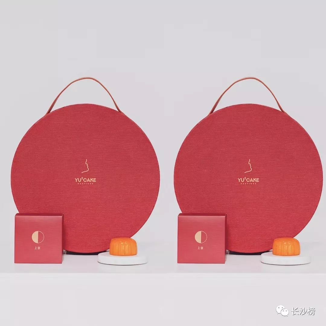 港华流心月饼和美心月饼哪个好吃,流心月饼是港式月饼吗