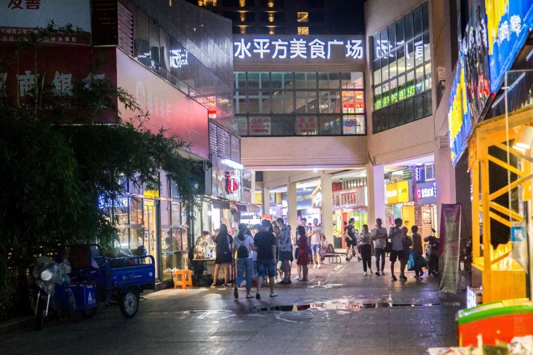 鏈嶅姟鎴戜滑鏄鐪熺殑,鎷嶇悆鎴戜滑鏄鐪熺殑