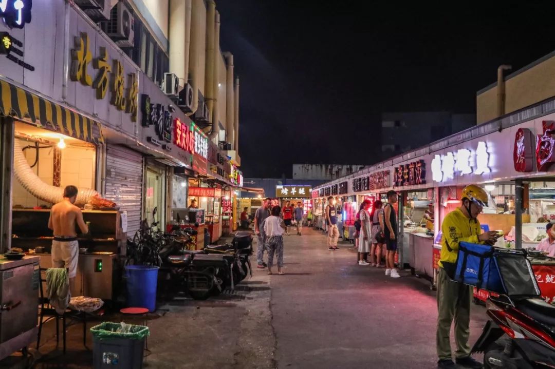 鏈嶅姟鎴戜滑鏄鐪熺殑,鎷嶇悆鎴戜滑鏄鐪熺殑