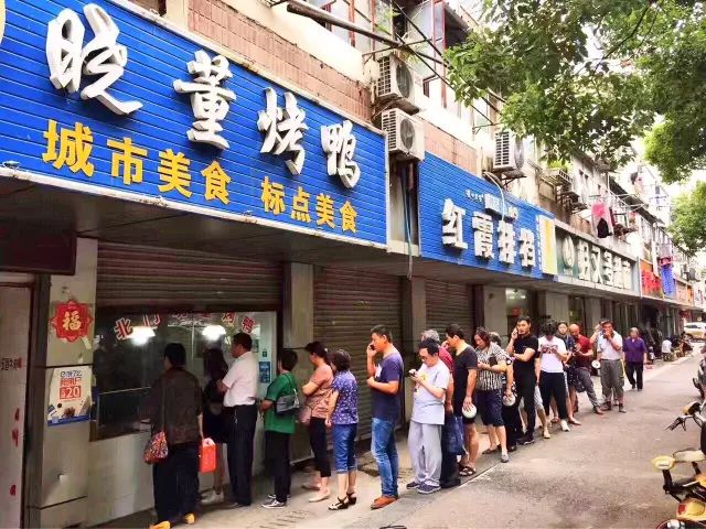 鏈嶅姟鎴戜滑鏄鐪熺殑,鎷嶇悆鎴戜滑鏄鐪熺殑