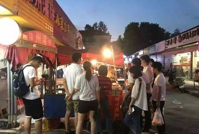 鏈嶅姟鎴戜滑鏄鐪熺殑,鎷嶇悆鎴戜滑鏄鐪熺殑