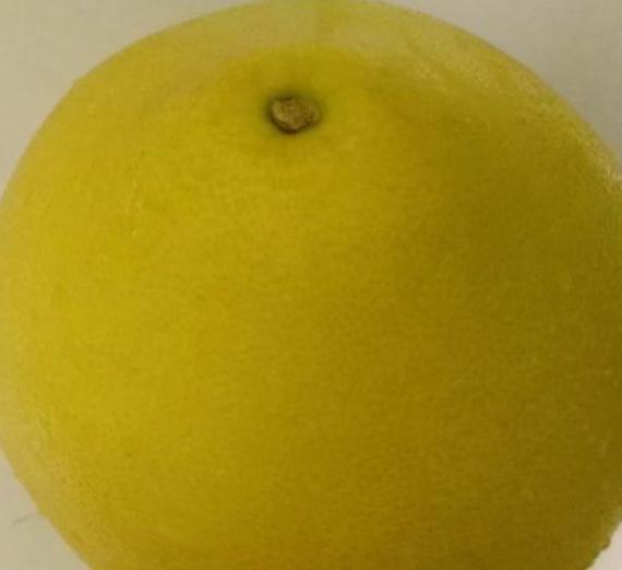 柚子酸到掉牙能吃吗,柚子酸倒牙