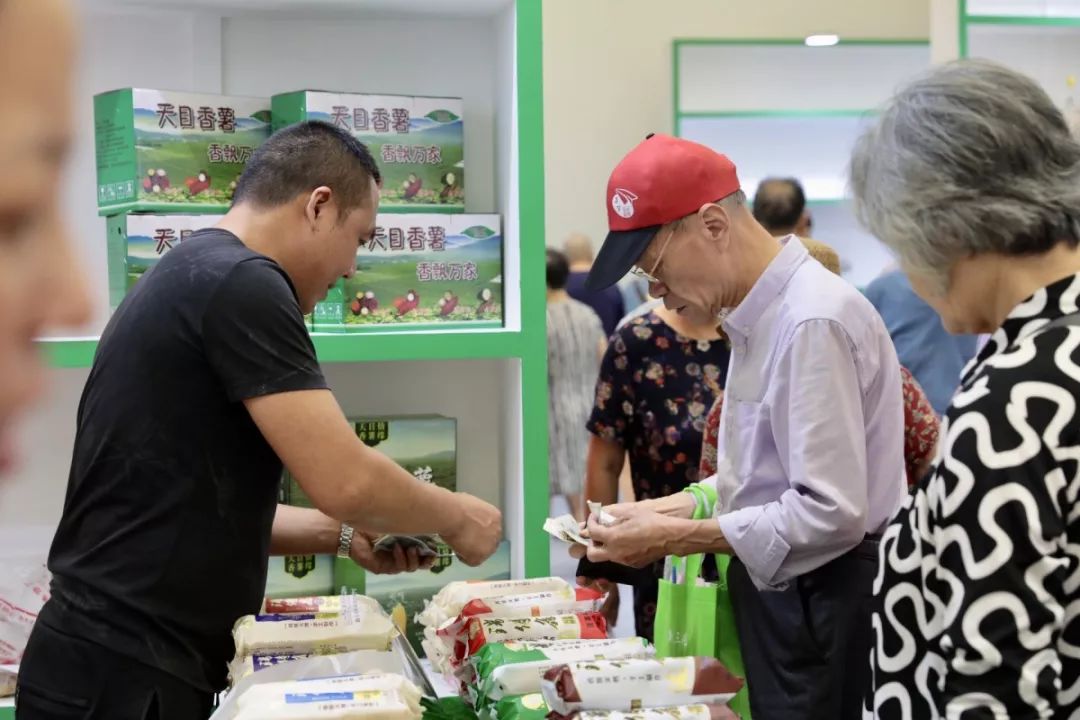 这场一年一度的盛会，事关养老与健康，今明两天就在武林广场