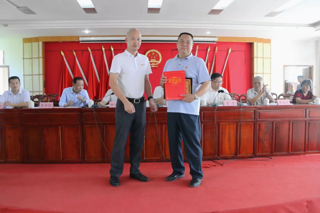 华城，百万奖师生，“五心”抓教育！