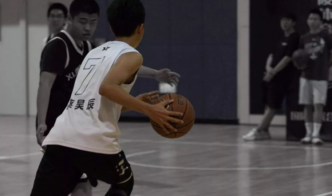 新生入学适应指南,新生入学指南学校视频