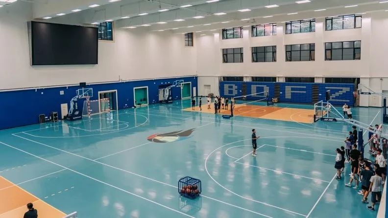 新生入学适应指南,新生入学指南学校视频