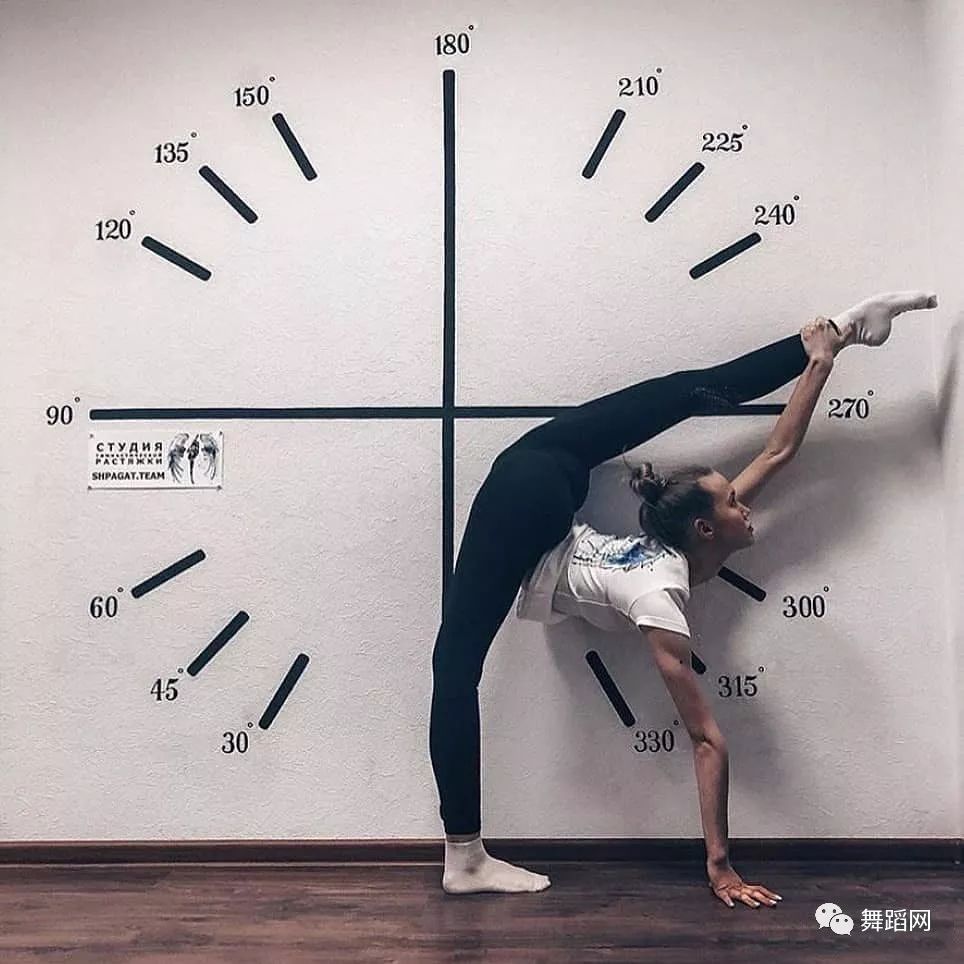 女朋友是学舞蹈的应该买什么礼物,女朋友是学艺术的