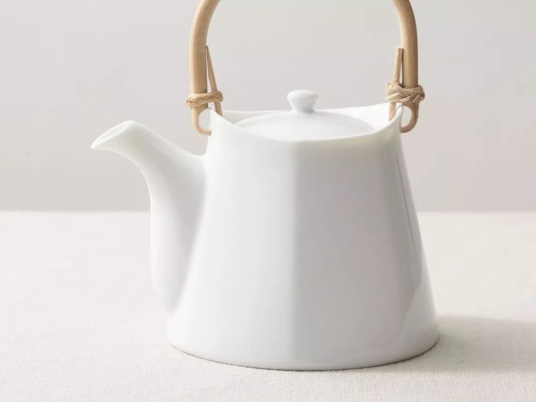 日本瓷器顶级作品,一条素瓷