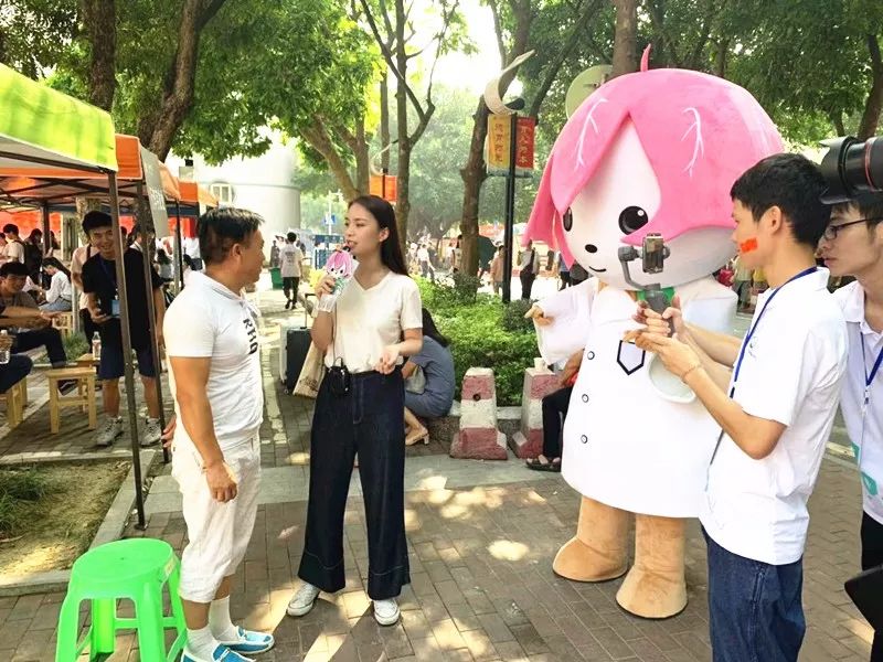 一中新生报到,新生报到迎新生