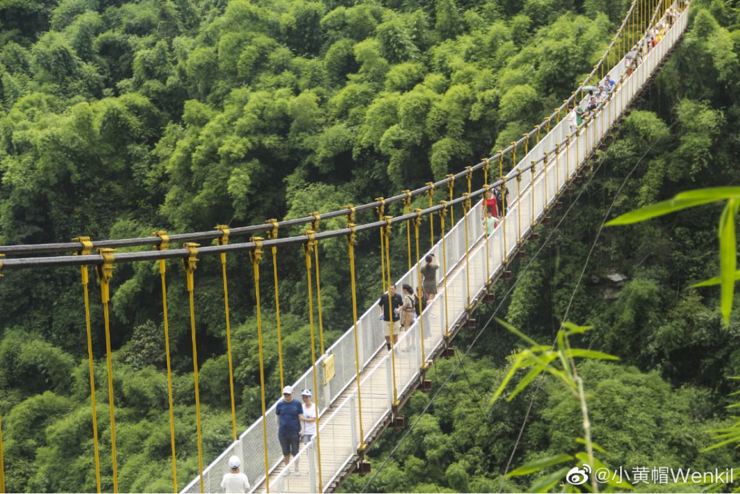 成都有没有玻璃栈道景点,成都最长的玻璃栈道