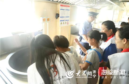 我等你!鲁西监狱举办“彩虹助新生”帮教大会侧记